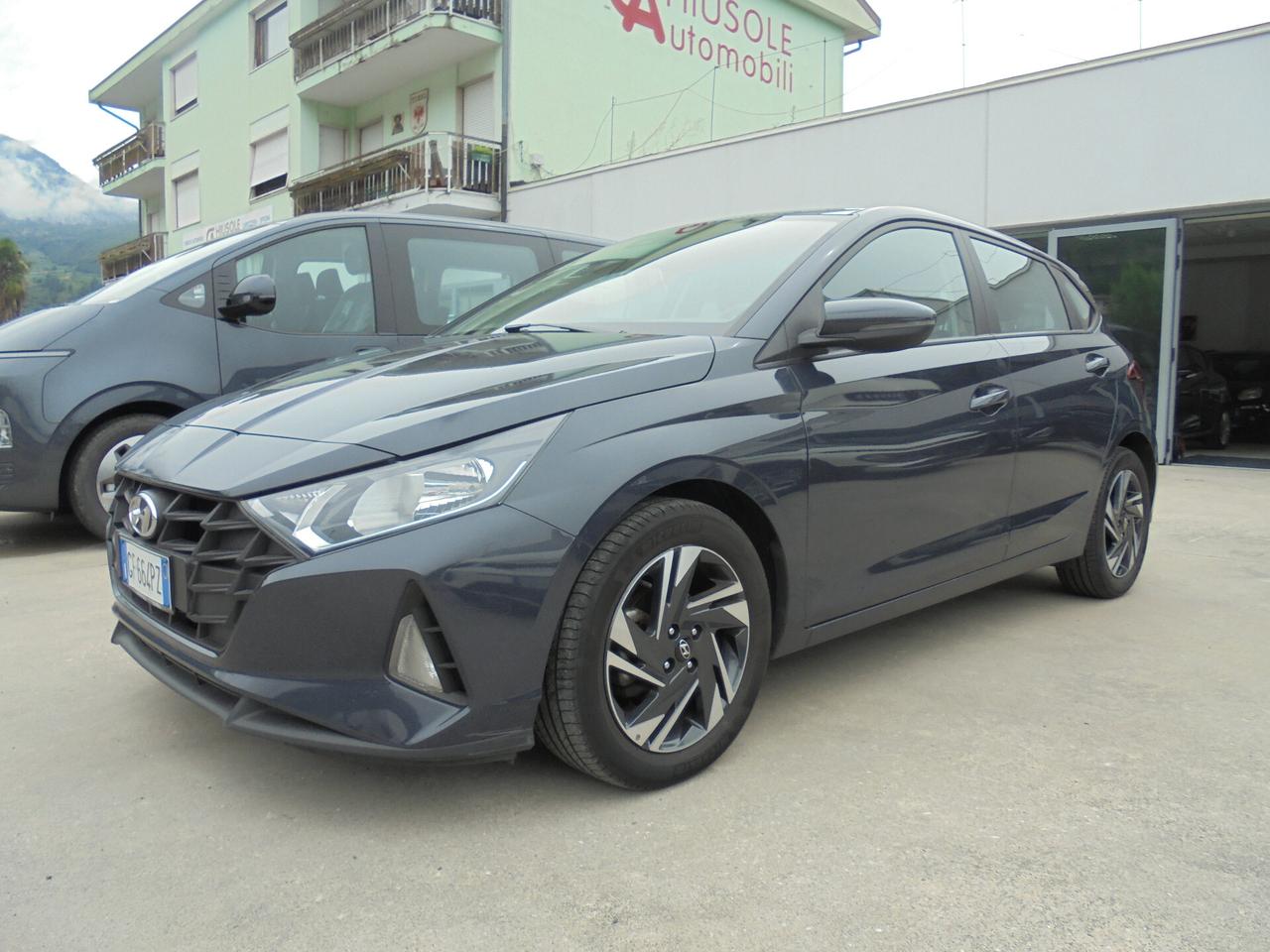 Hyundai i20 1.2 MPI MT Connectline