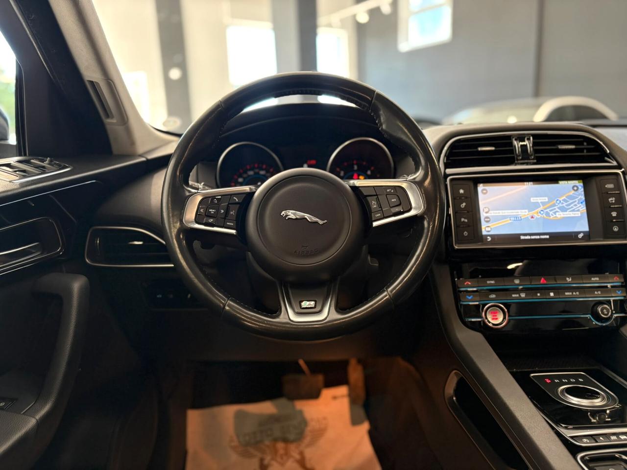Jaguar F-Pace 3.0 D 300 CV AWD R-Sport