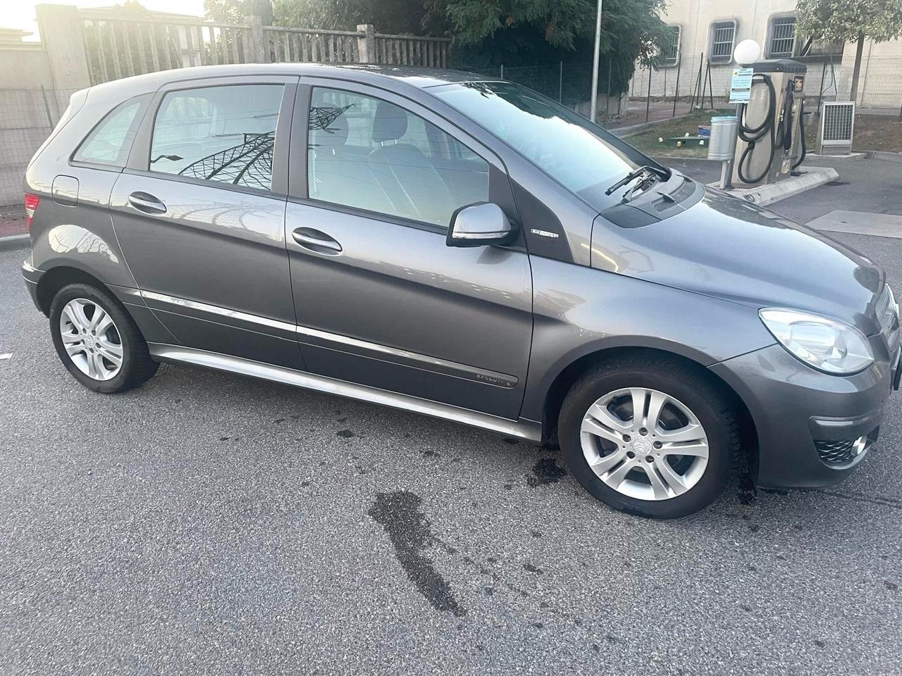 Mercedes-benz B 170 180 NGT 2.0 BlueEFFICIENCY Premium Metano 201”