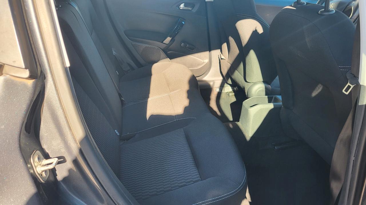 Peugeot 208 PureTech 82 5 porte Active