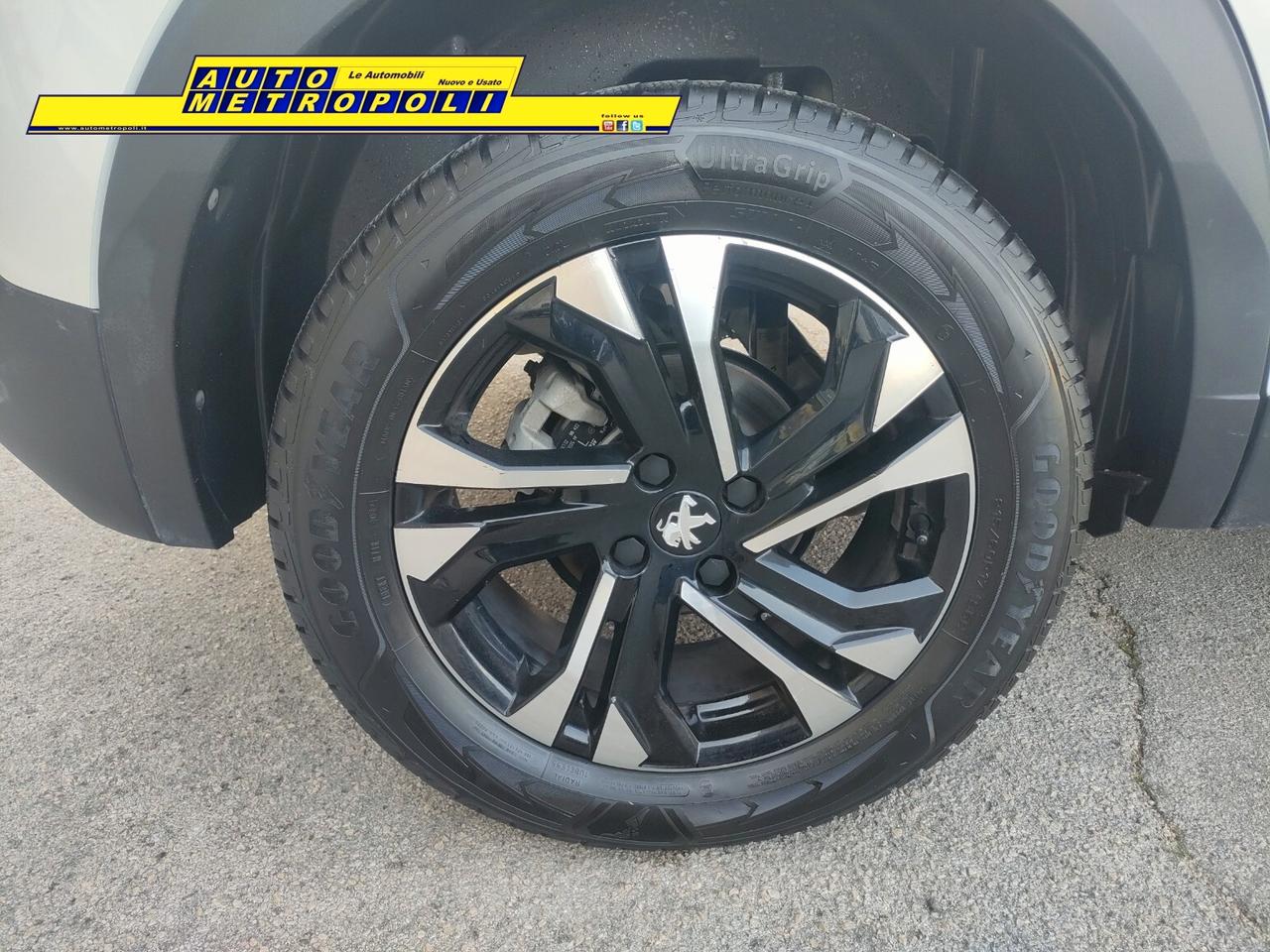 Peugeot 2008 1.5 110cv BlueHDi Allure Pack N1 Autocarro