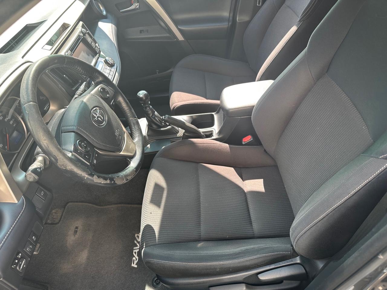 Toyota RAV 4 RAV4 2.0 D-4D 2WD*EURO5*NAVI*CERCHI