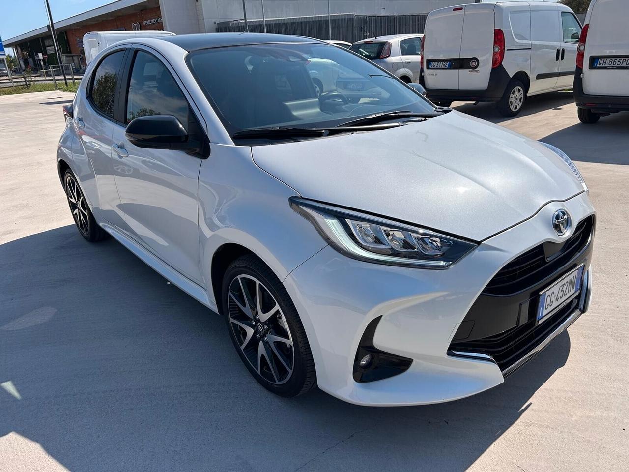 Toyota Yaris 1.5 Hybrid 5 porte Lounge