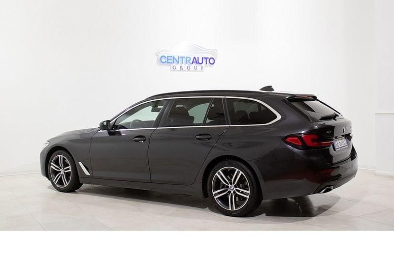 BMW Serie 5 520d 48V xDrive Touring Business