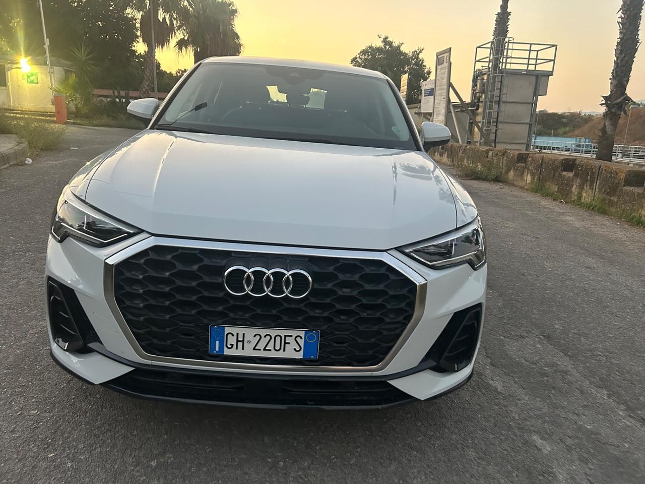 Audi Q3 35 TDI S tronic Business Advanced