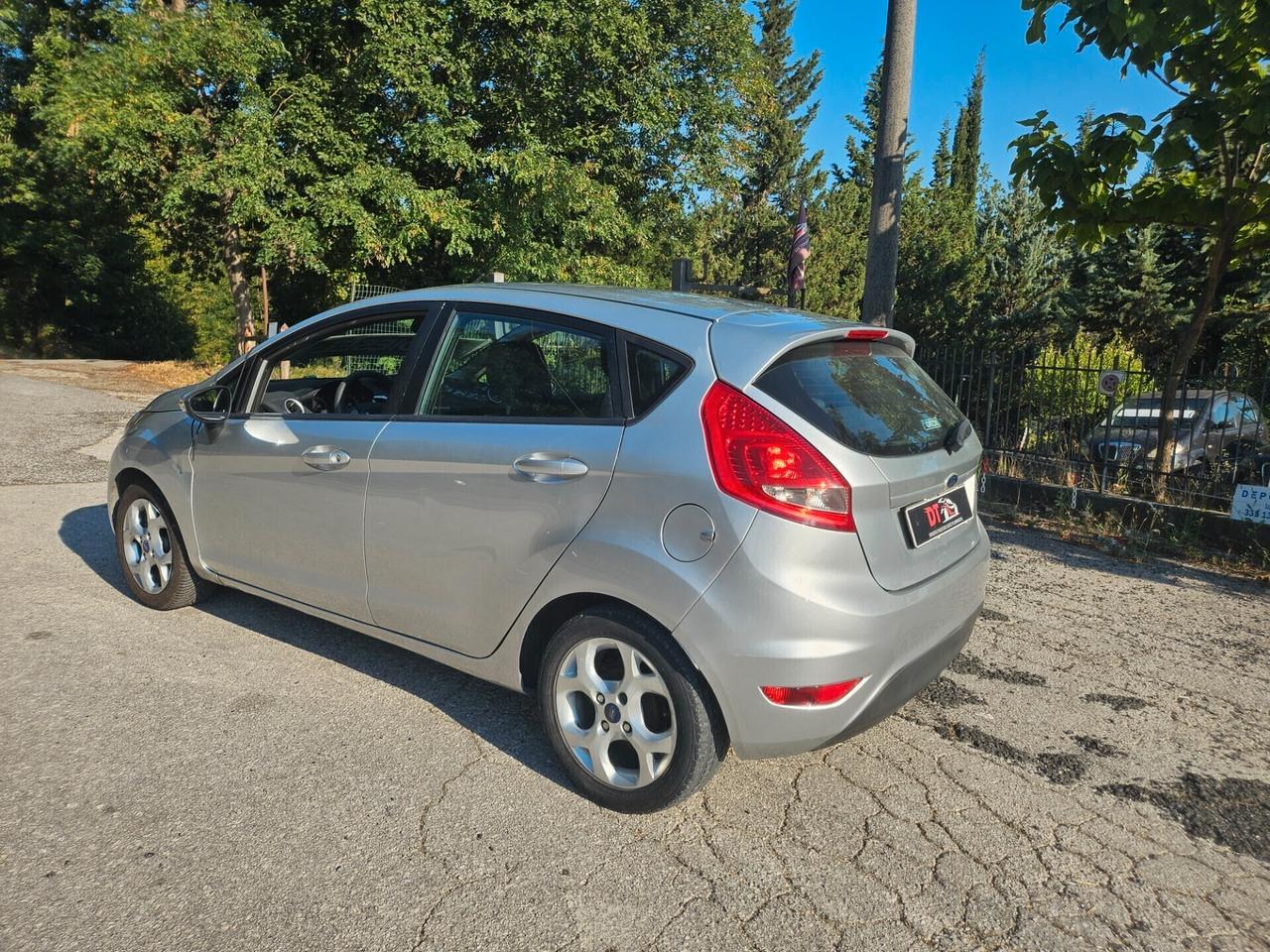 Ford Fiesta 1.4 TDCi 70CV 5 porte Titanium