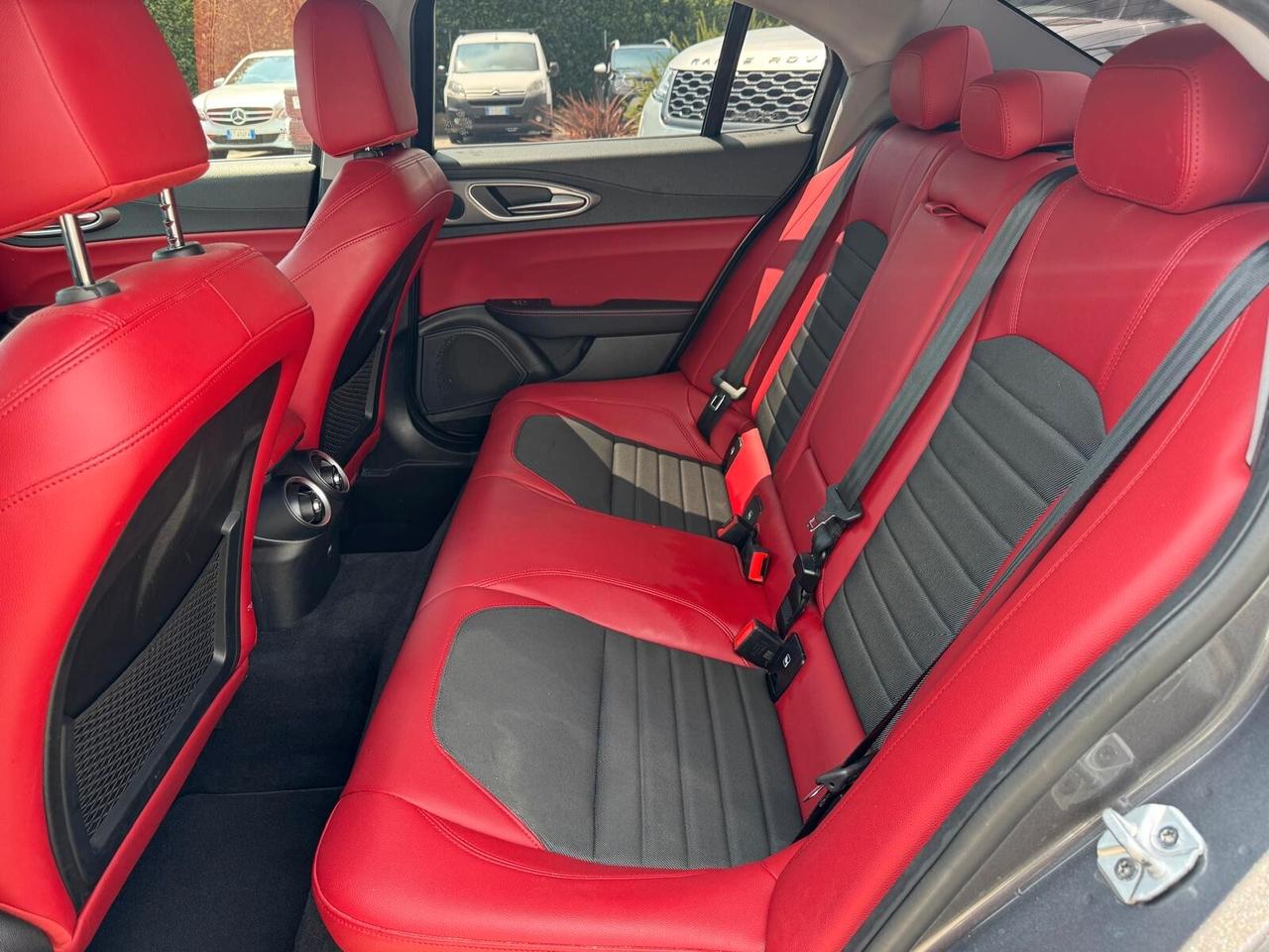 Alfa Romeo Giulia 2.2 Turbodiesel 190 CV AT8 B-Tech