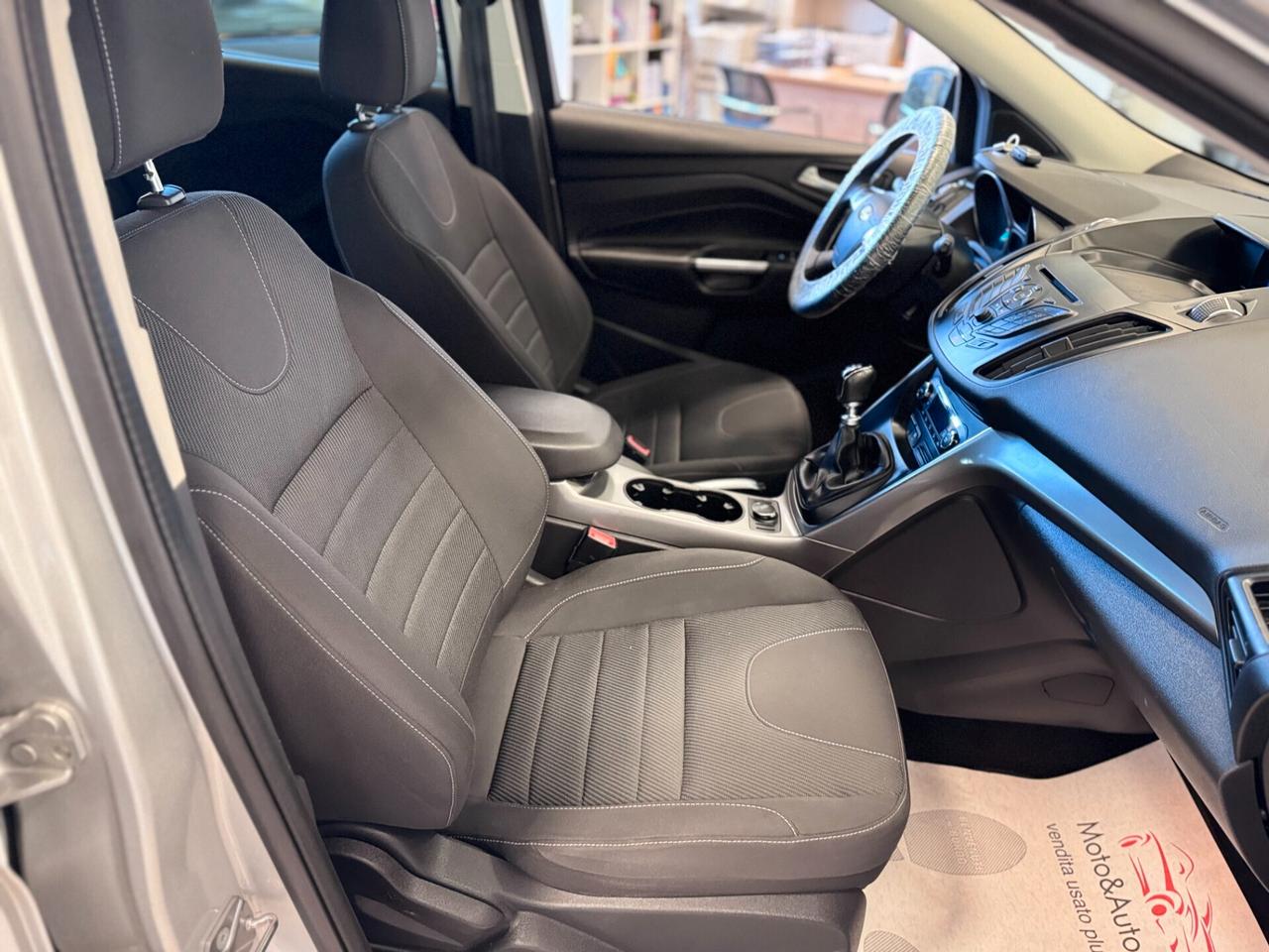 Ford Kuga 2.0 TDCI 115 CV 2WD Titanium