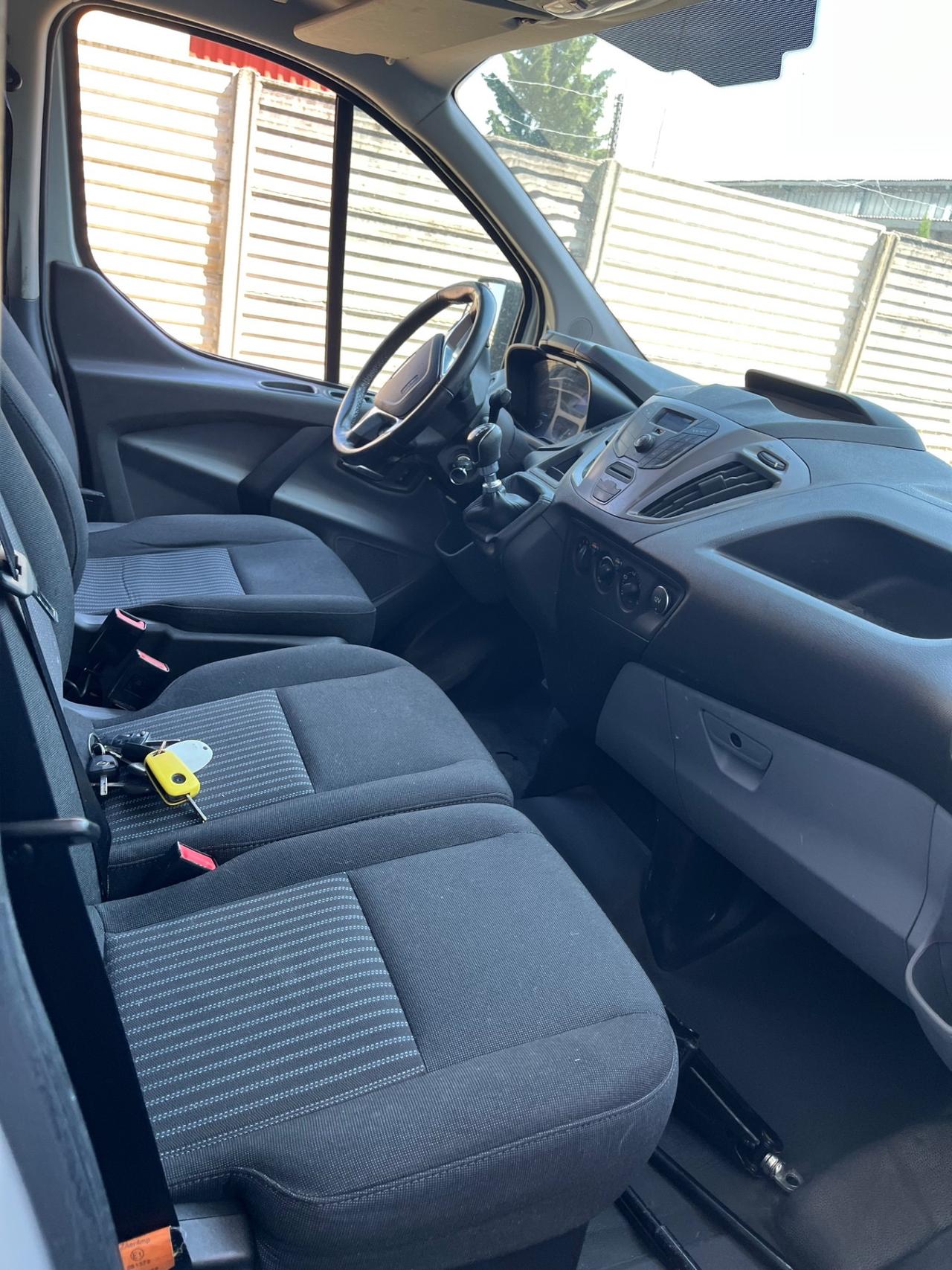 Ford Tourneo Custom Tourneo Custom 320 2.0 TDCi 130CV PC Trend