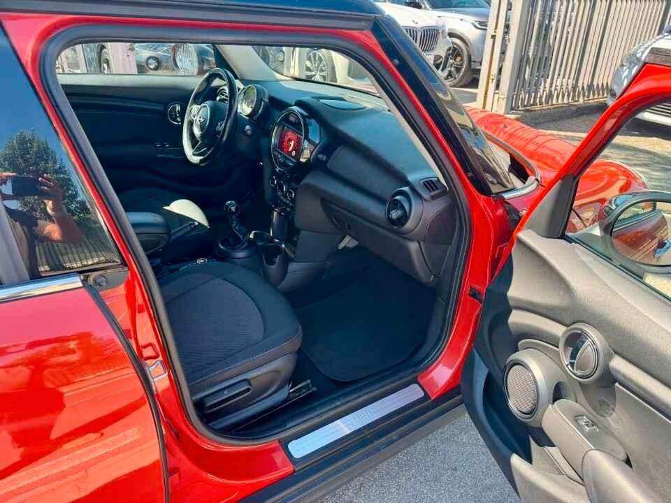 Mini Cooper One 1.5 D Hype 95 CV