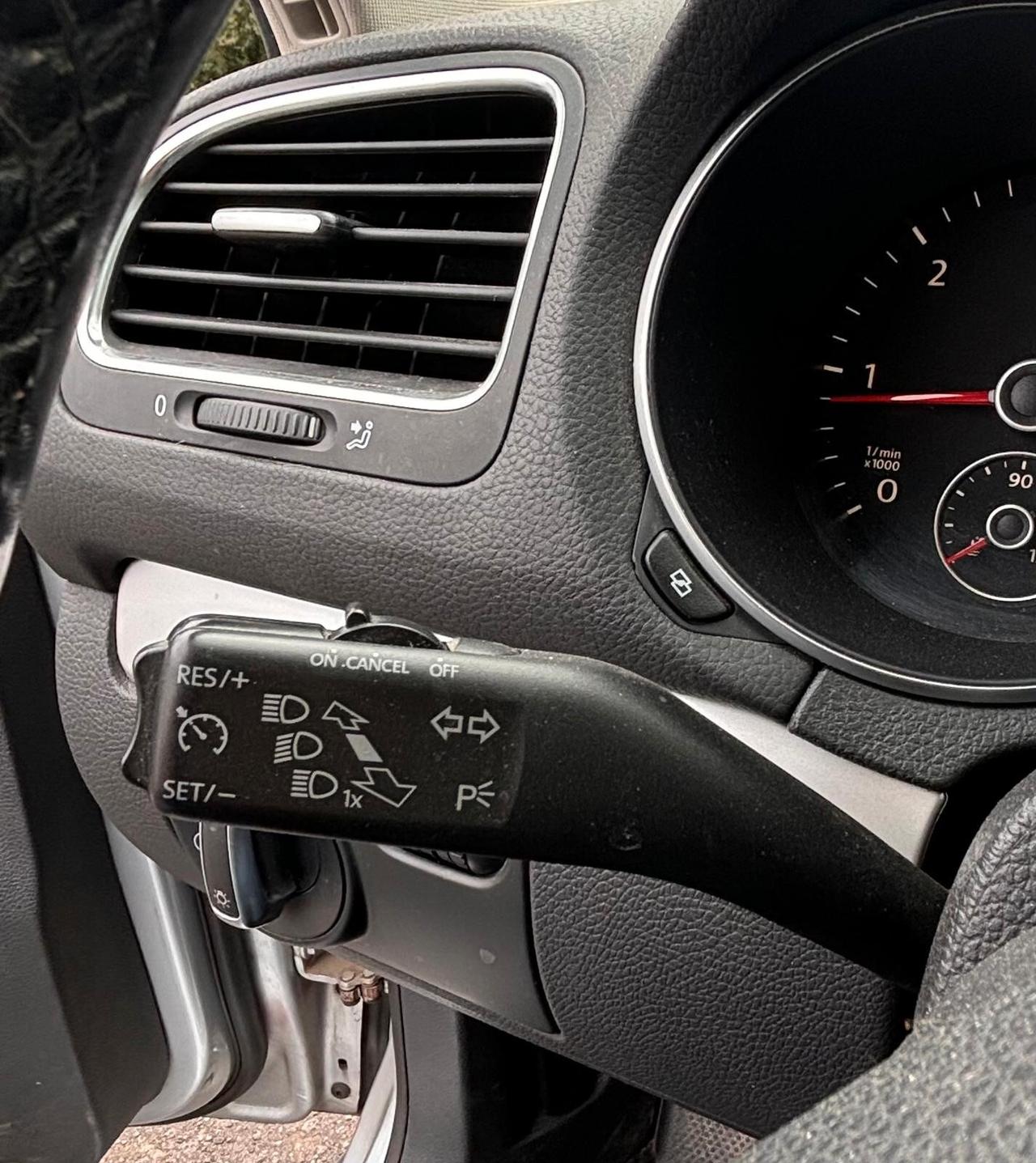 Volkswagen Golf Variant Variant1.6 TDI DPF DSG Highline