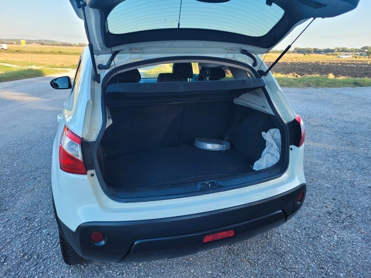 Nissan Qashqai 1.5 dCi DPF n-tec