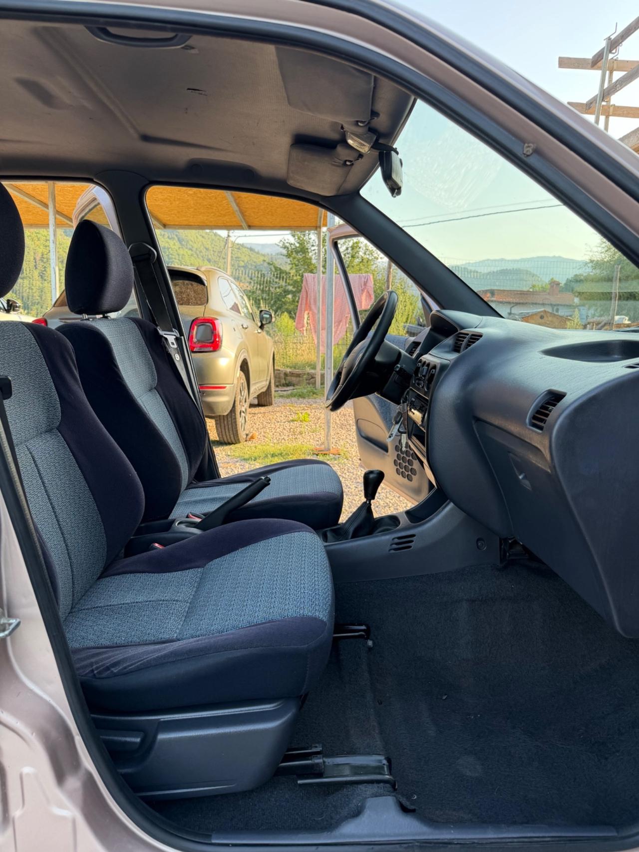 Daihatsu Terios 1.3i 16V cat 4WD DBX