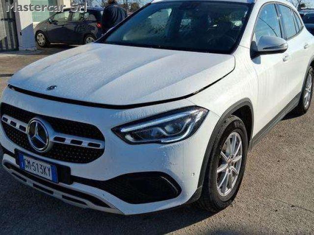 MERCEDES-BENZ GLA 180 GLA 180D Business Extra auto TG : GM513KY