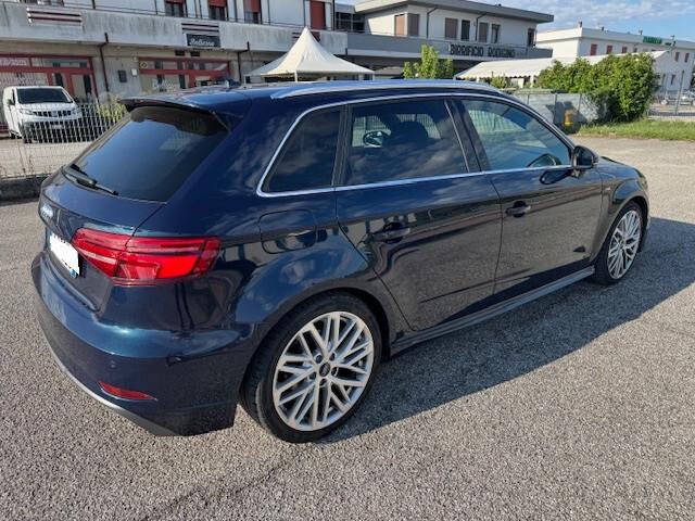 Audi A3 SPB 2.0 TDI S tronic S-LINE INTERNO /ESTERNO
