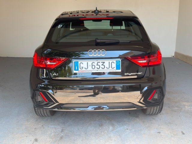 AUDI A1 citycarver 30 TFSI Identity Contrast