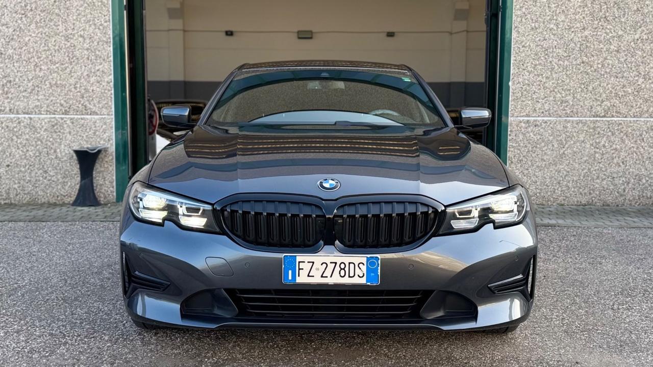 Bmw 320 D 190cv Advantage AUTOMATICA LED BERLINA