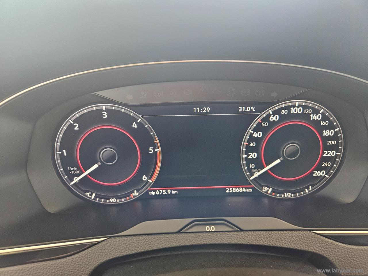 VOLKSWAGEN Passat 2.0 TDI DSG Business BlueMot Tech
