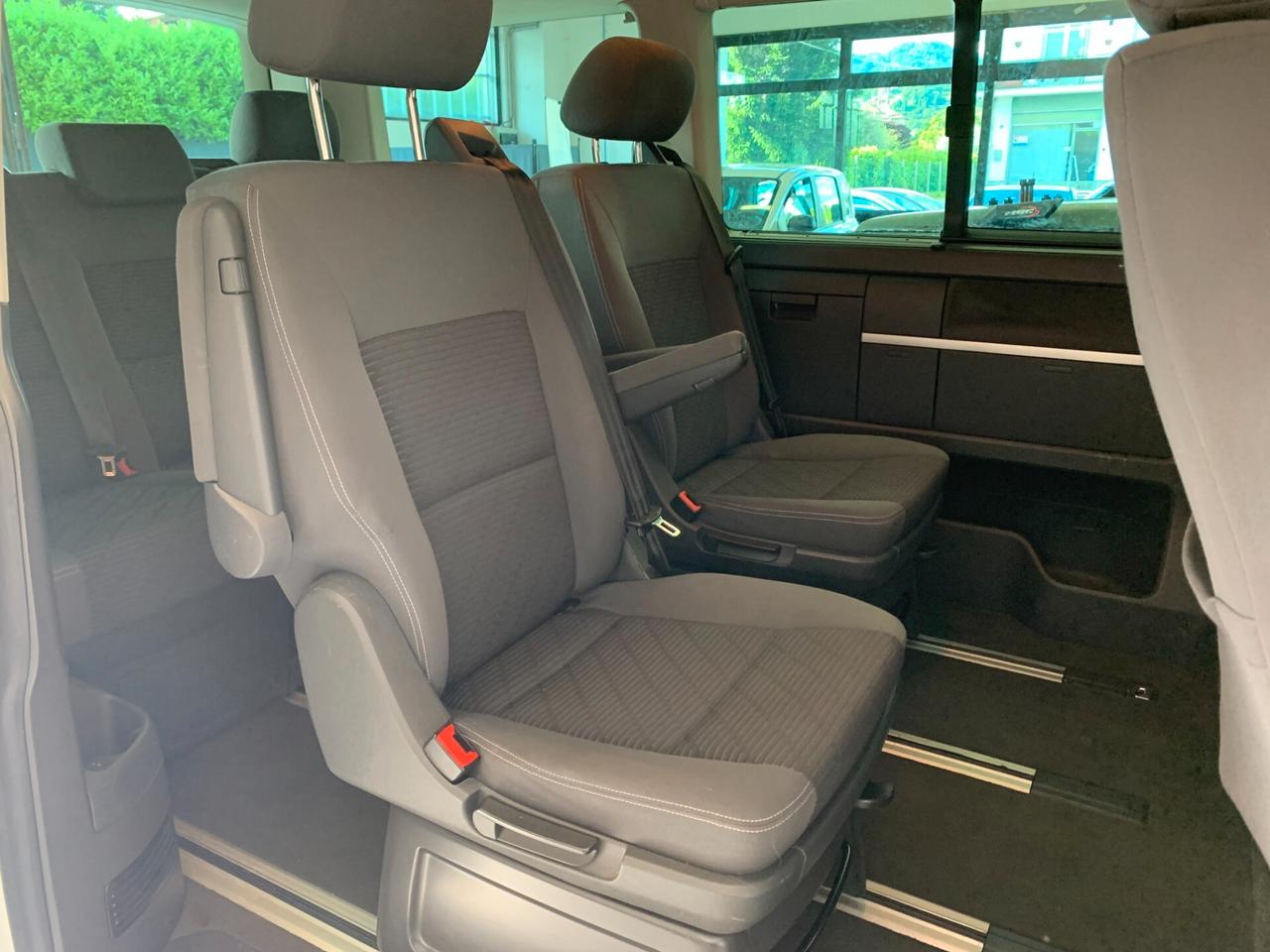 Volkswagen Multivan 2.0 BiTDI 180CV Comfortline