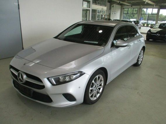 MERCEDES A 180 d Automatic Business