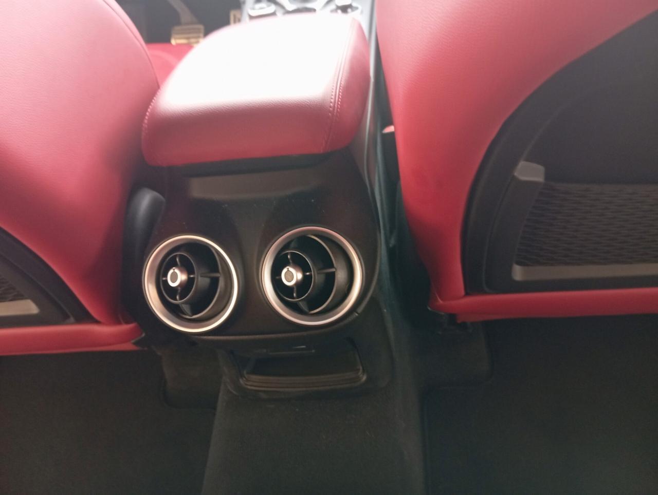 Alfa Romeo Stelvio 2.2 Turbodiesel 210 CV AT8 Q4 Veloce