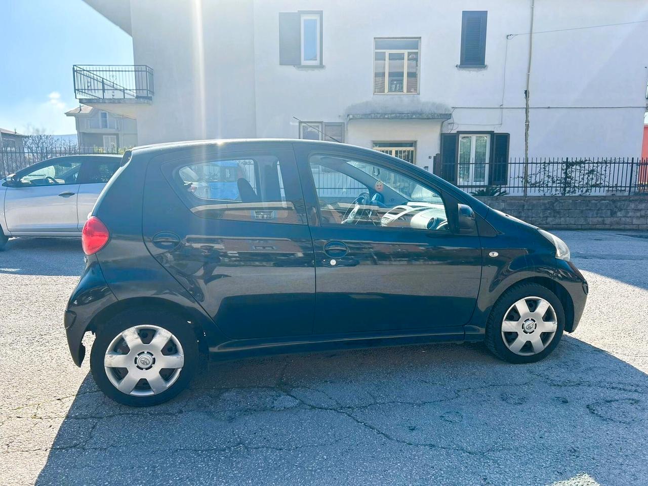 Toyota Aygo 1.0 12V VVT-i 5 porte