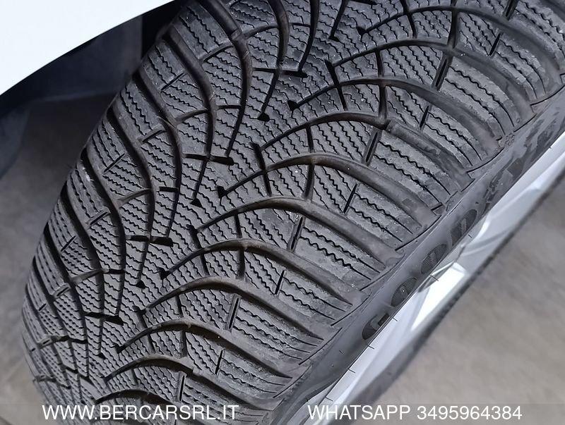 Volkswagen Golf 1.0 eTSI EVO DSG Life*AUTOMATICA*PACCHETTO LUCI*PDC*