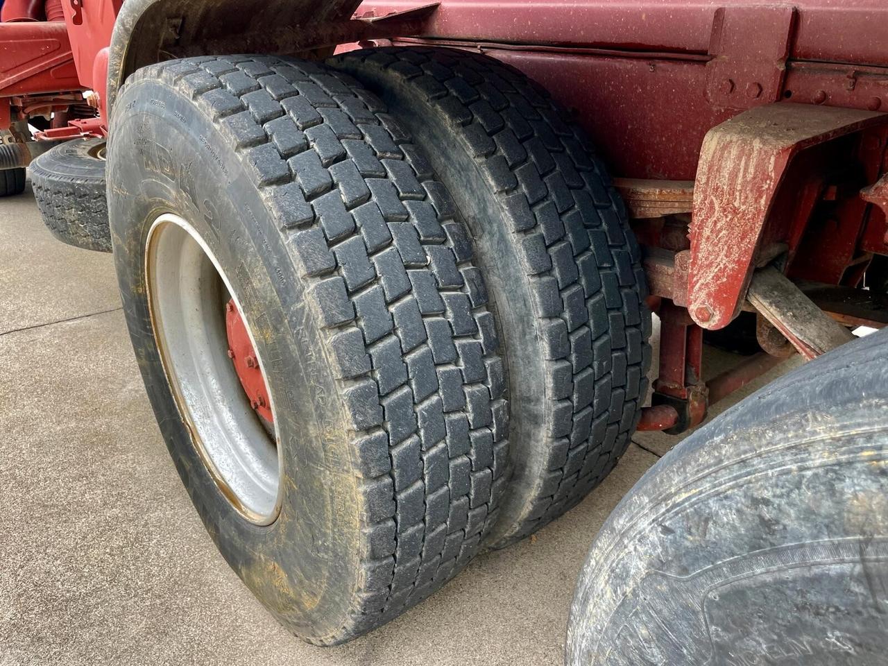 IVECO 190-38 RIBALTABILE TRILATERALE