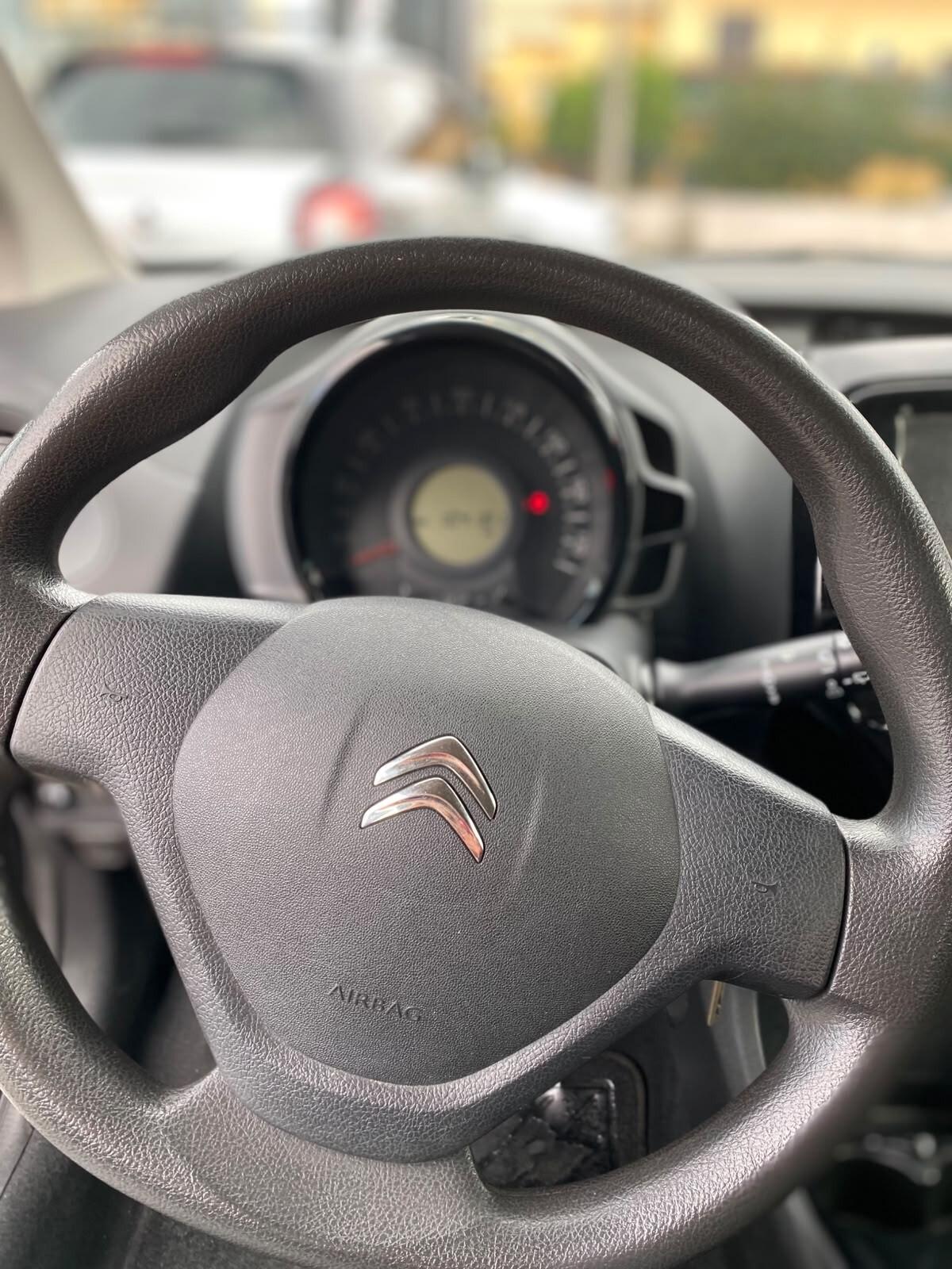 Citroen C1 VTi 72 ETG 5 porte Urban Ride