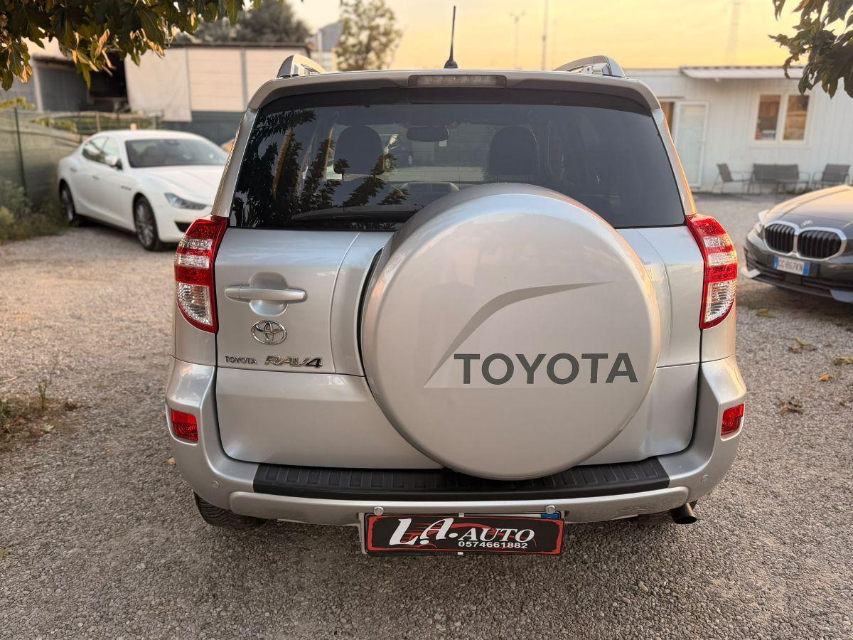 TOYOTA - RAV4 - 2.2 D-4D 150CV 4WD Exclusive