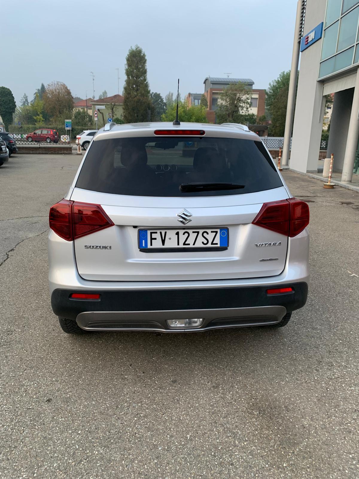 Suzuki Vitara 1.0 Boosterjet 4WD AllGrip Starview-4X4-