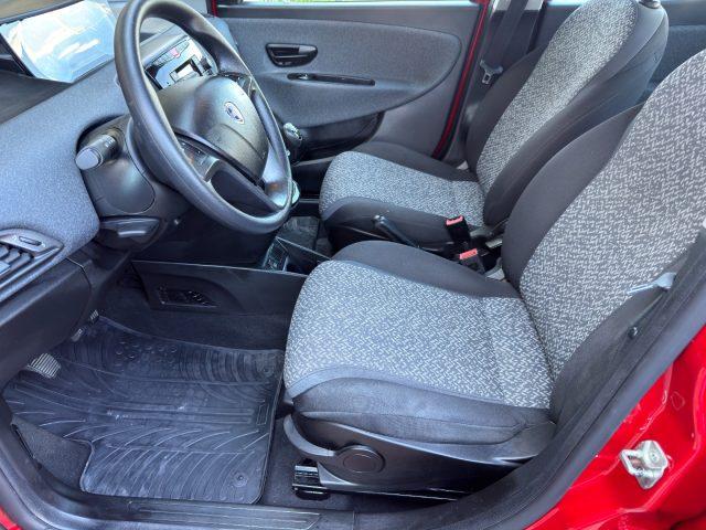 LANCIA Ypsilon 1.0 FireFly 5 porte S&S Hybrid Ecochic Silver