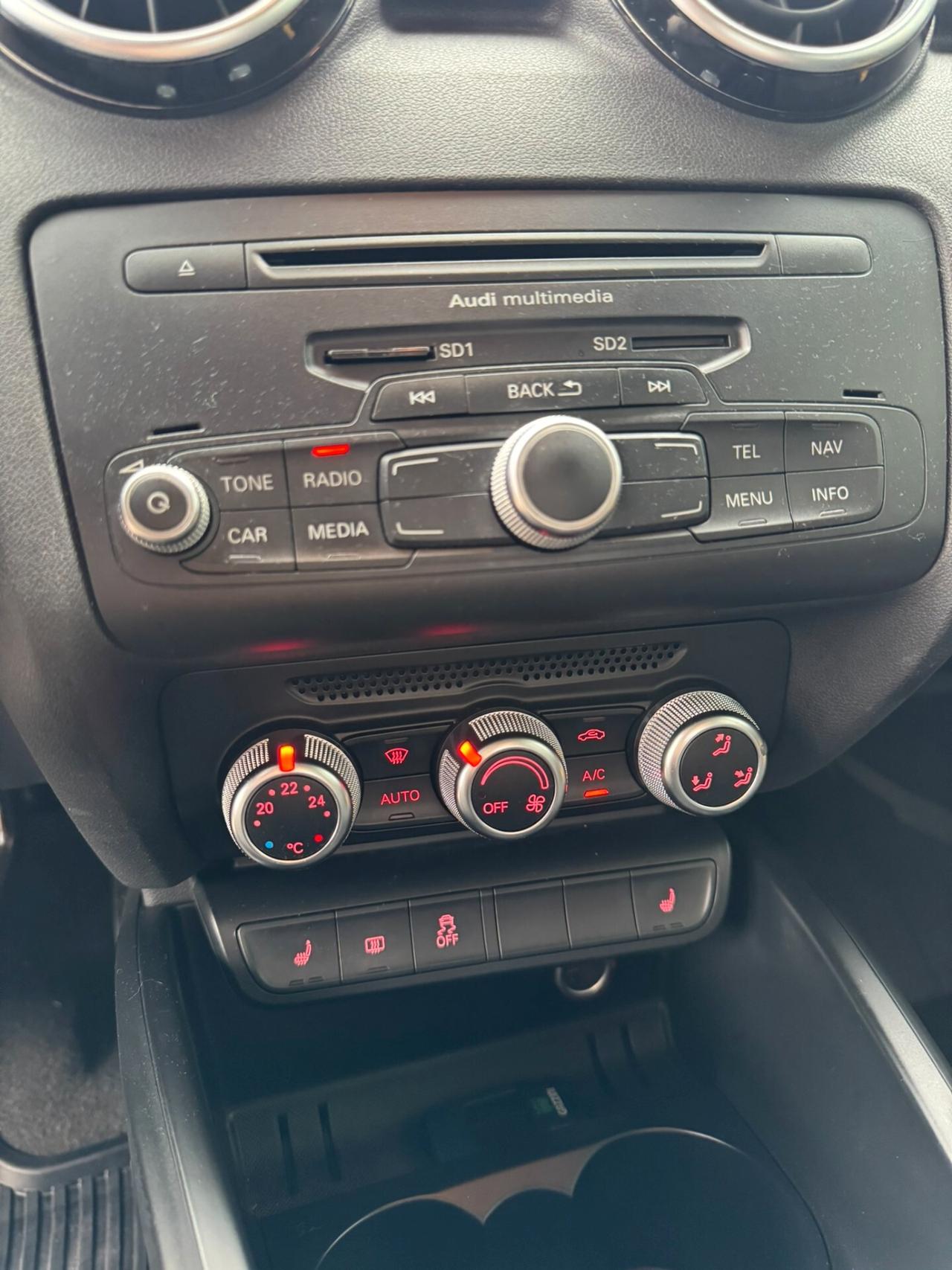 Audi A1 SLine 1.6tdi NEOPATENTATI 17"