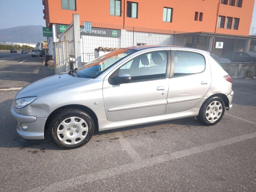 PEUGEOT 206+- BENZINA- OK NEOPATENTATI
