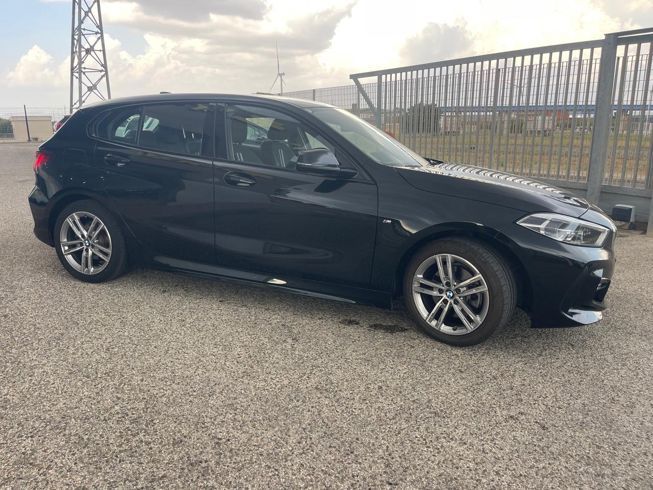 Bmw 116d 5p. Business Advantage M PACK EXT