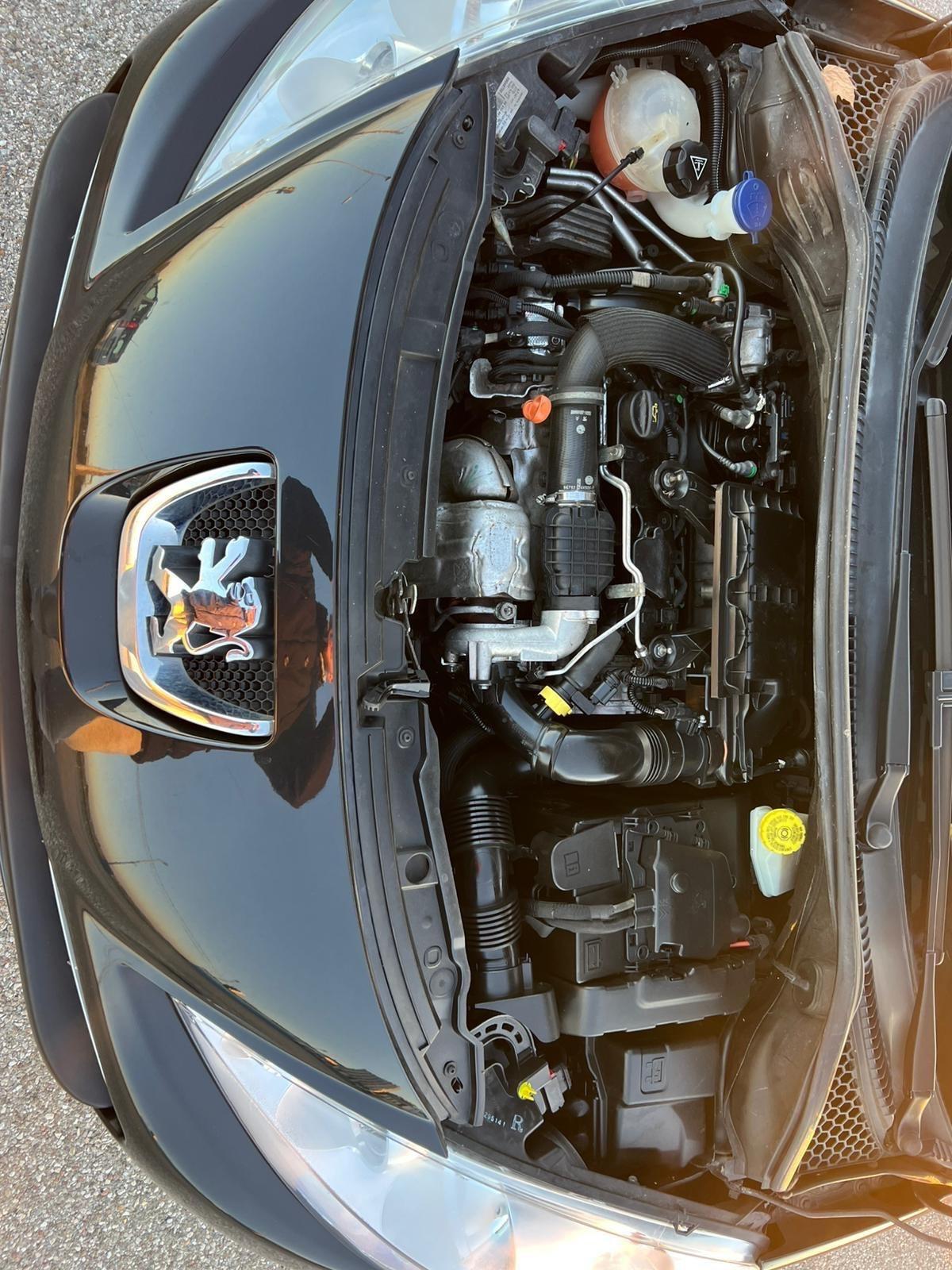 Peugeot 207 1.4 HDi 70CV FAP 5p. Mix