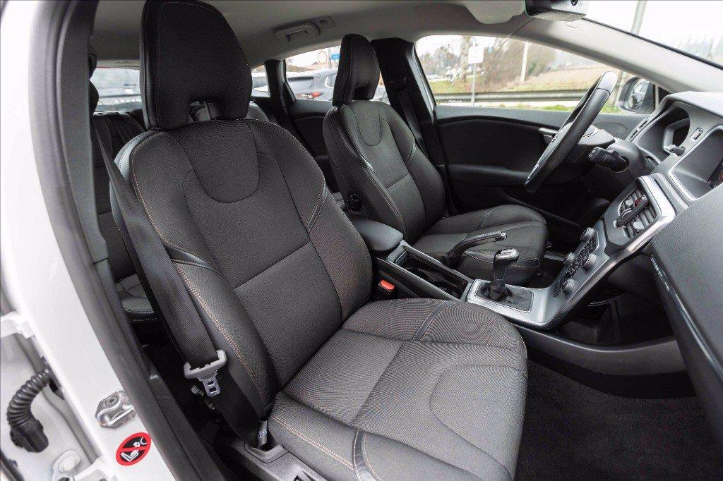 VOLVO V40 Cross Country 2.0 d2 Summum del 2017