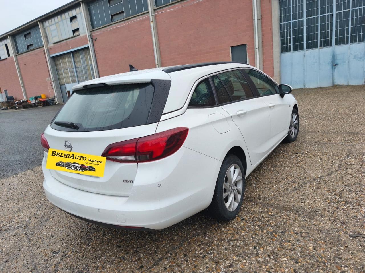 Opel Astra Sw 2018---1.6 Diesel