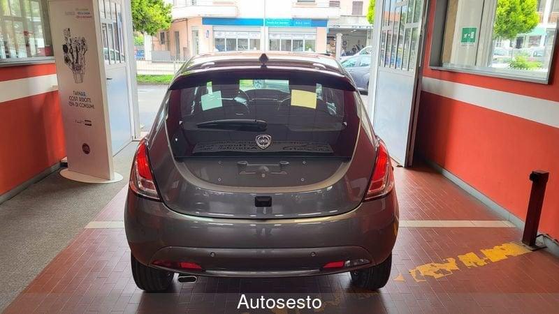 Lancia Ypsilon 1.0 FireFly 5 porte S&S Hybrid Platino