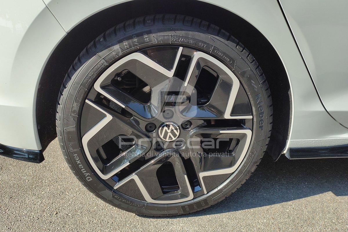 VOLKSWAGEN Golf 2.0 TDI 150 CV DSG SCR R-Line Plus