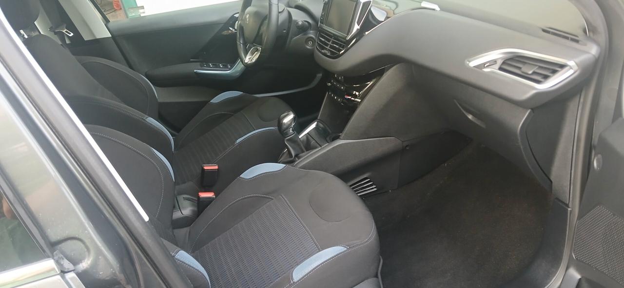 Peugeot 208 1.4 HDi neopatentati