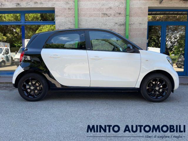 SMART ForFour 1.0 PASSION 71CV VOLANTE MULTIFUNZIONE BLUETOOTH