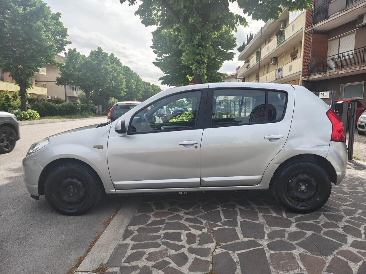 Dacia Sandero 1.4 8V GPL Lauréate