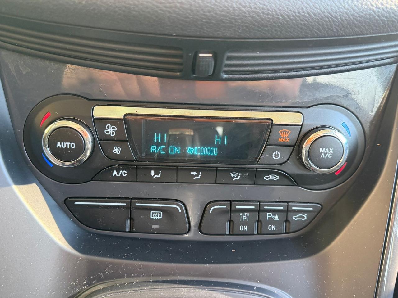 Ford Kuga 2.0 TDCI 163 CV 4WD Powershift Titanium