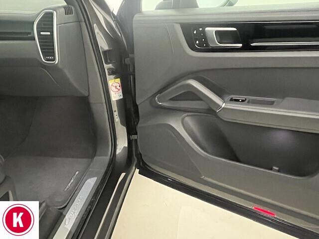 Porsche Cayenne 3.0 V6 E-Hybrid