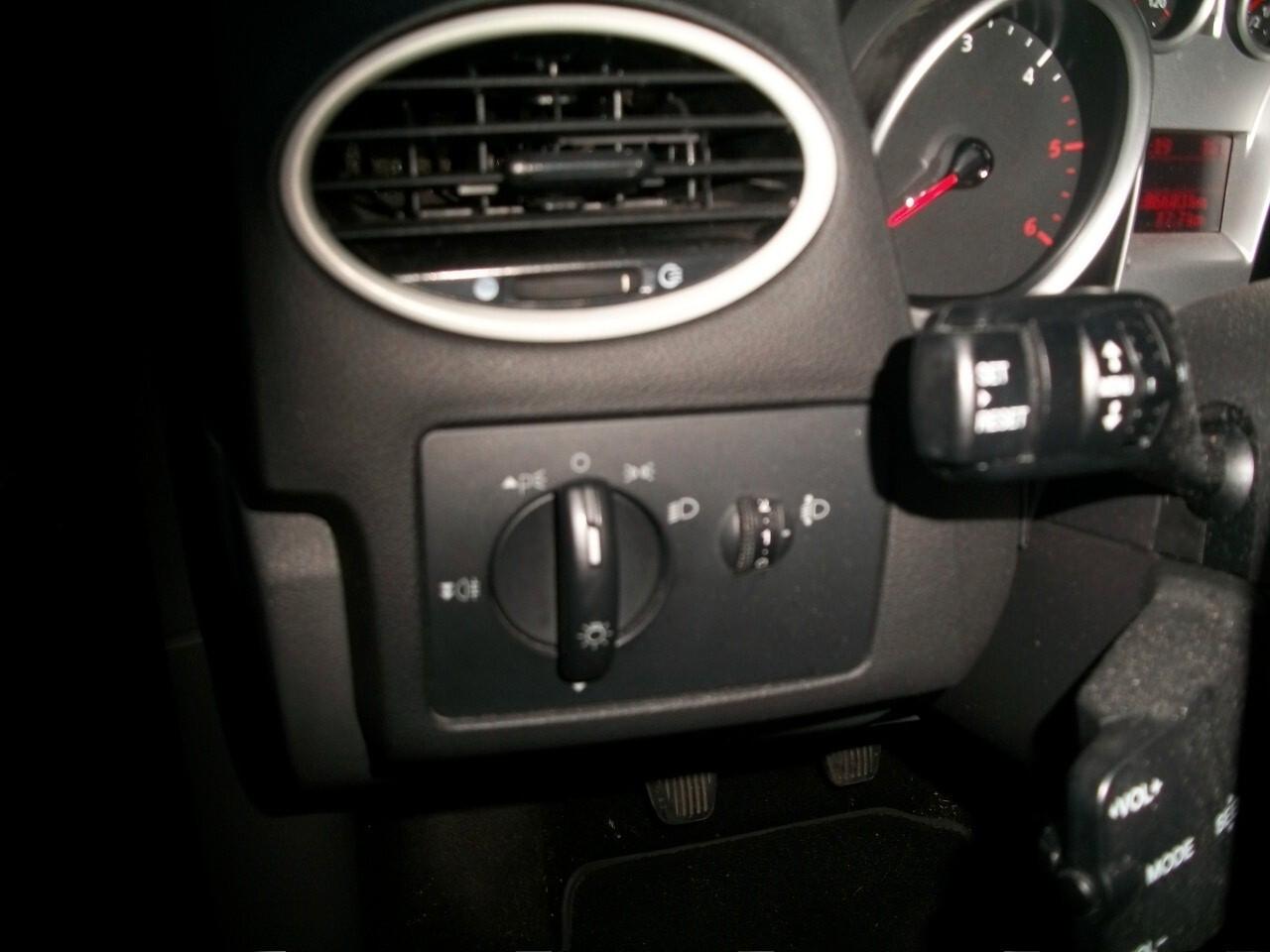 Ford Focus 1.6 TDCi (90CV) SW Tit.TALIANDI VIZIBILI GARANZIA UN ANNO COME NUOVO DA VEDERE PER CREDERE