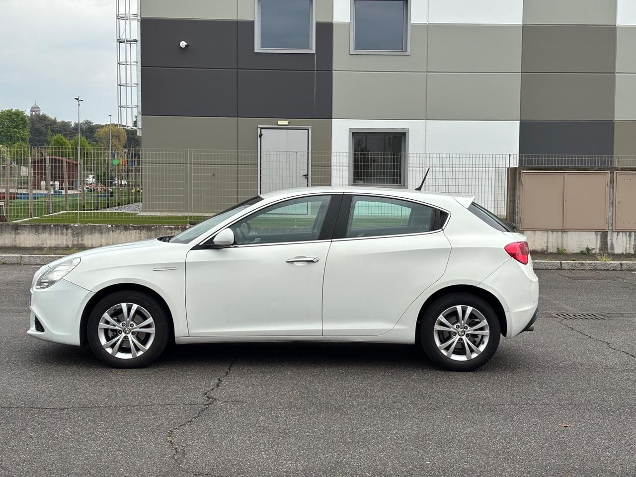 Alfa Romeo Giulietta 1.6 JTDm-2 105 CV GARANZIA