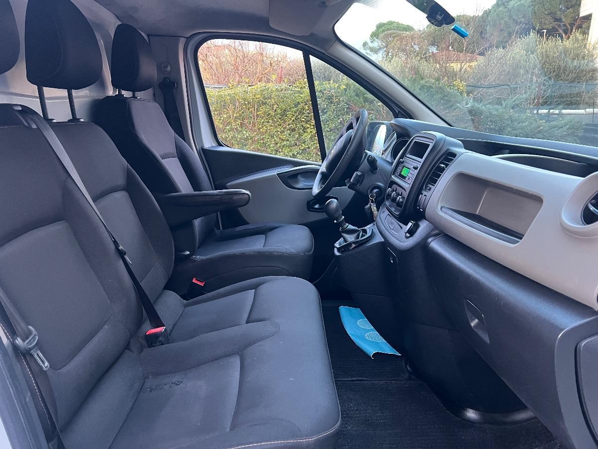 RENAULT trafic T27 1.6 dci 120cv L1H1 E6 trafic T27 1.6 dci 120cv L1H1 E6