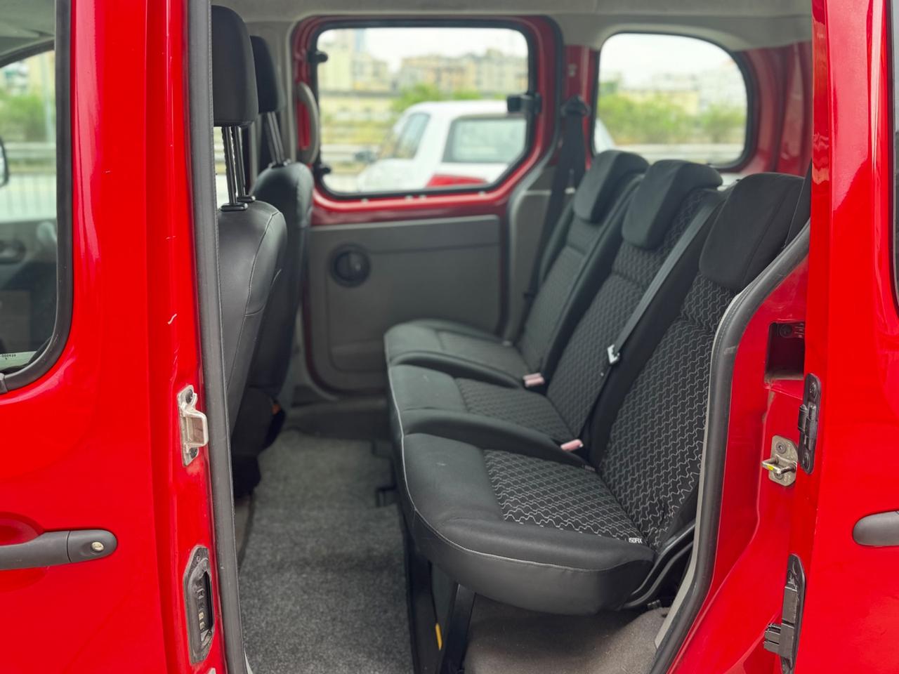 Renault Kangoo 1.6 105CV 5P. Benzina/GPL 2010