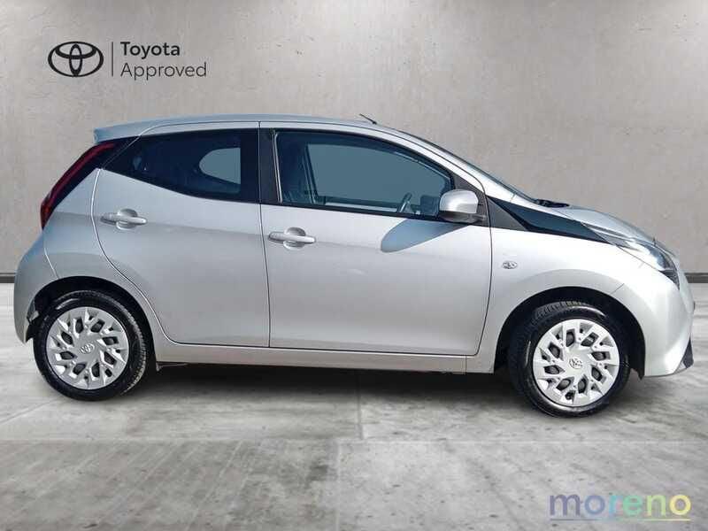 Toyota Aygo 1.0 x-play 72 CV